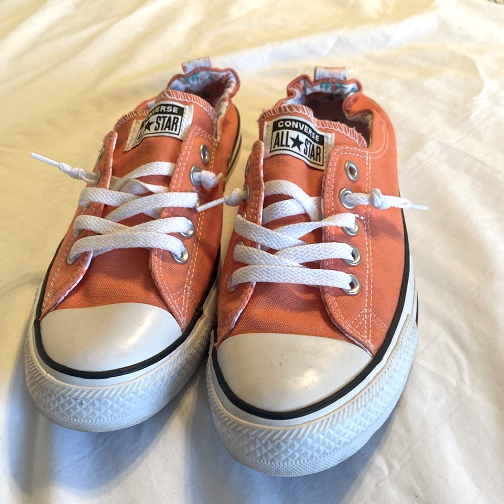 Converse Chuck Taylor Women’s size 11 Floral Peach Shoreline Sneakers